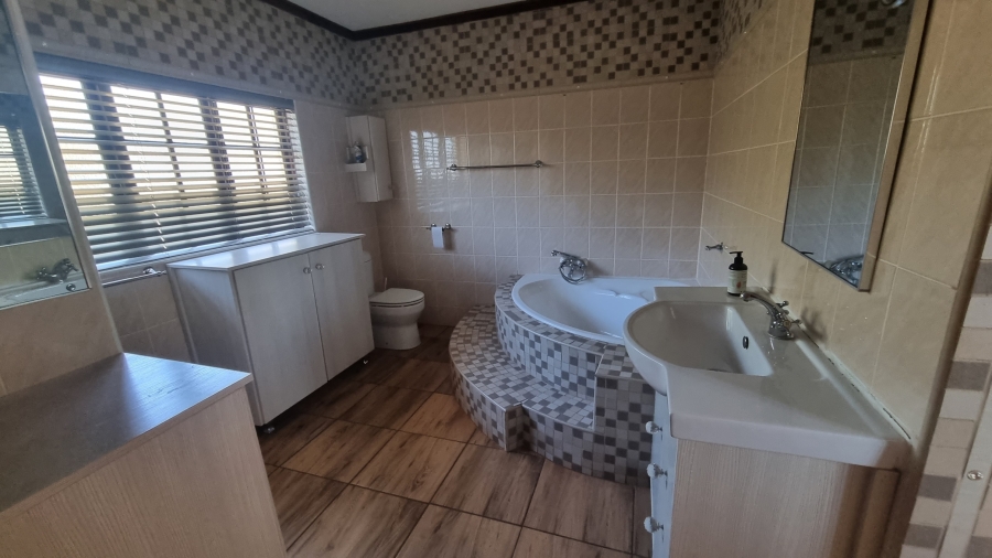 3 Bedroom Property for Sale in Doringkruin North West